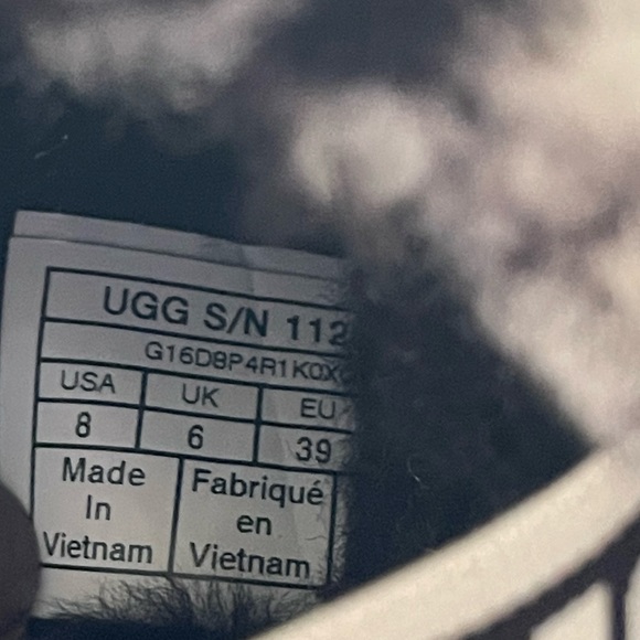 NEW UGG DISCO SLIDE.  (Without box) - Picture 7 of 10